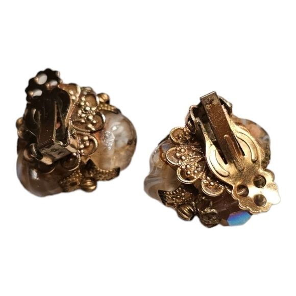 Vintage Aurora Borealis Cluster Clip-on Earrings - Picture 10 of 12
